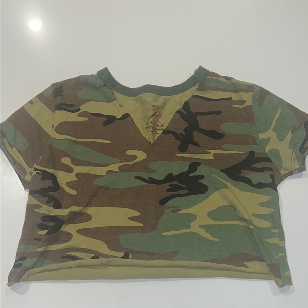 Rothco Green and Brown Camouflage Short Sleeve Tee